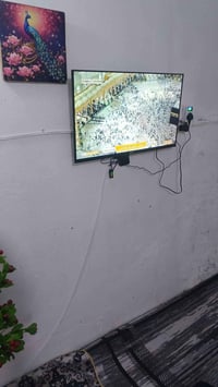 بلازما ٣٢بوصة • ستلايت اصلي • مستعمل شهر