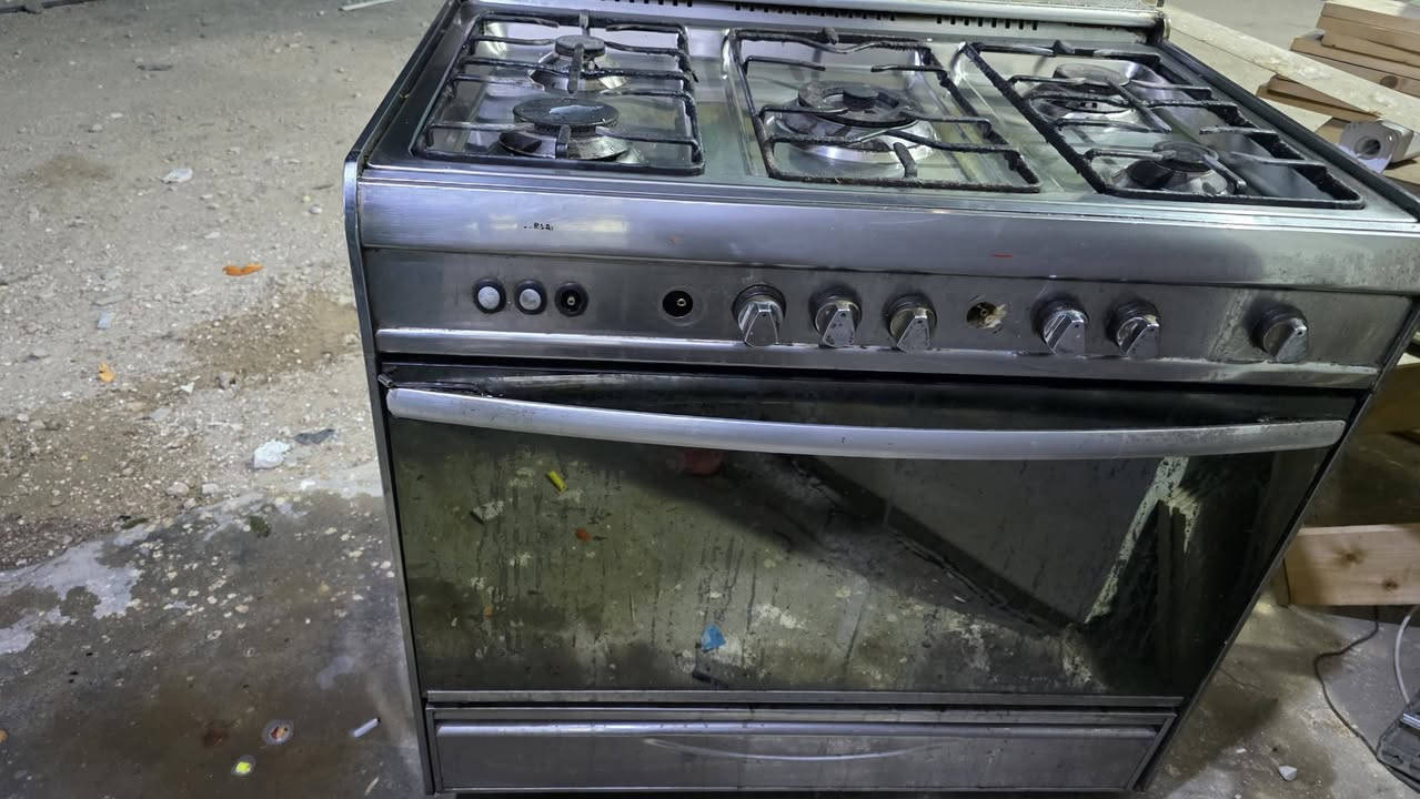 السلام عليكم ورحمة الله وبركاتة 
طباخ يونيفرسال مصري باب اول للبيع بسعر 200
المكان ناصرية السبل الثانية على الشارع العام قبل شركة نفط ذي قار


**إذا كنت صاحب هذا الإعلان وتريد حذفه لأي سبب، رجاءا أرسل رسالة إلى الدعم الفني**