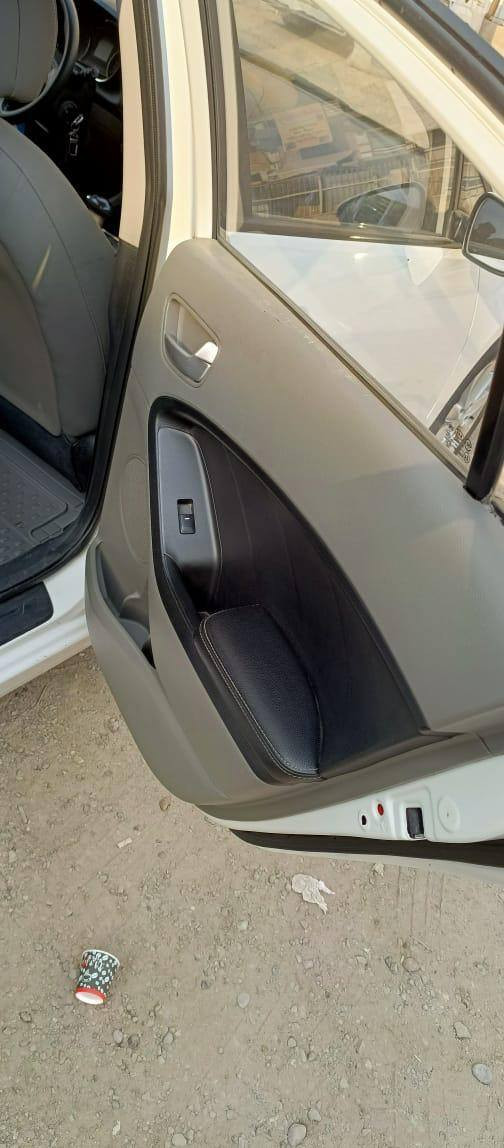 السلام عليكم
كيا سيراتو 2017 خليجي مكفوله من الضربه والصبغ فقط بارد قد شبر بالجاملغ الأيمن رقم بغداد ألماني بأسمي

السعر 135ورقه
مكاني بغداد الغزاليه ***********
