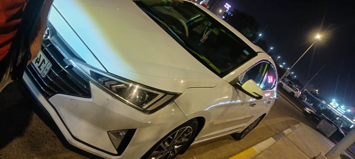 النترا مديل 2019 خليجي كفاله من ضربه وتبديل وصبغ ماعده الدعاميه صبغ/ محرك 2000مكينه وكير وحداديه وتبريد  كفاله  جاهزه من كلشي فول مواصفاتت
سع 165 بسمي تحويل ثاني يوم 
عنوان بصره  دور الشرطه 
***********
