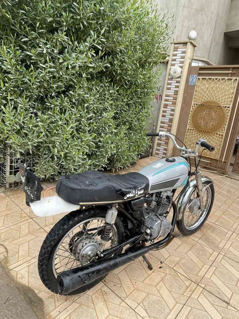 ماطور ايراني للبيع اربعه كير شلعه ومعدل فول كشن تفصال وكزوز نجمه السعر 270وبي مجال شراي يراسلني خاص مكاني موصل ايسر


**إذا كنت صاحب هذا الإعلان وتريد حذفه لأي سبب، رجاءا أرسل رسالة إلى الدعم الفني**