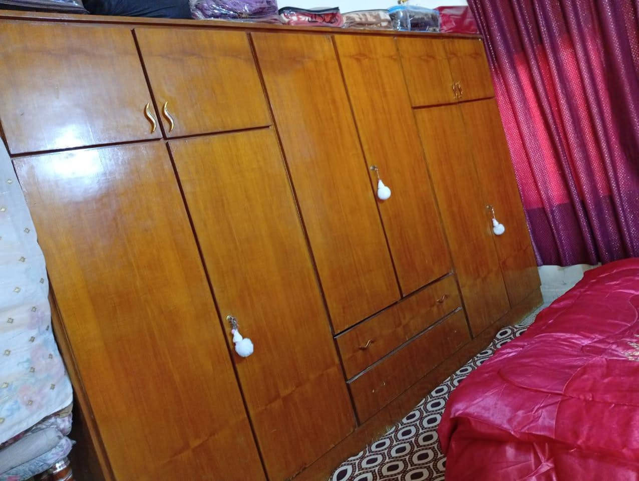 غرفه نوم صاج الاصلي 8 قطع نظيفه كلش حلوه السعر 450 وبيها مجال مكاني كركوك//***********
