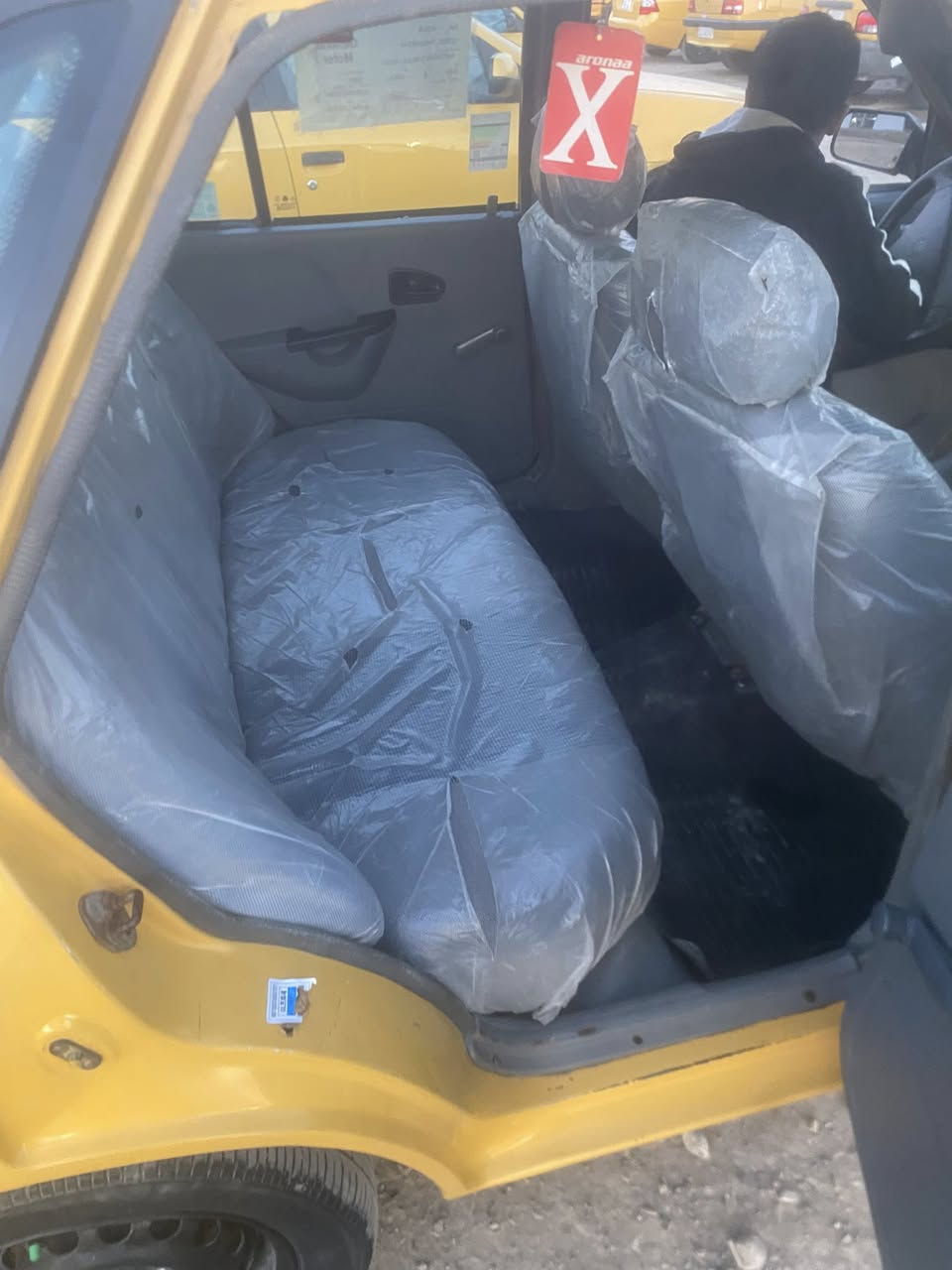 سلام عليكم سايبة موديل 2013 سيارة جاهزه وحلوة كير ومكينه خير من الله تبريد صدر امامي خلفي مكاني سيارة بسمي مصفرة هيئة وغرامات مكاني بغداد الشعب ***********

‭0772 167 6207‬ وهذا واتساب
