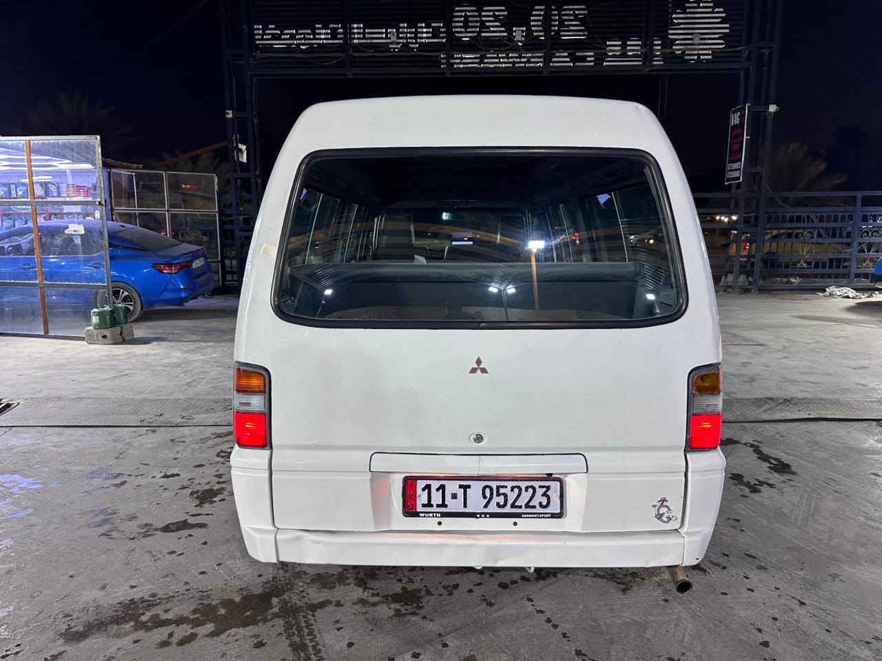 سلام عليكم  
مسيوبوش 
موديل 2011
تبريد قطعتين 
رقم بغداد انكليزي 
باسمي مصفره هيئة وضريبة 
اربعة سلندر بخاخ 
بغداد حارثيه
سعر 100 او بيه مجال 
 الاستفسار الاتصال على رقم تلفون *********** مكلف بلنشر
