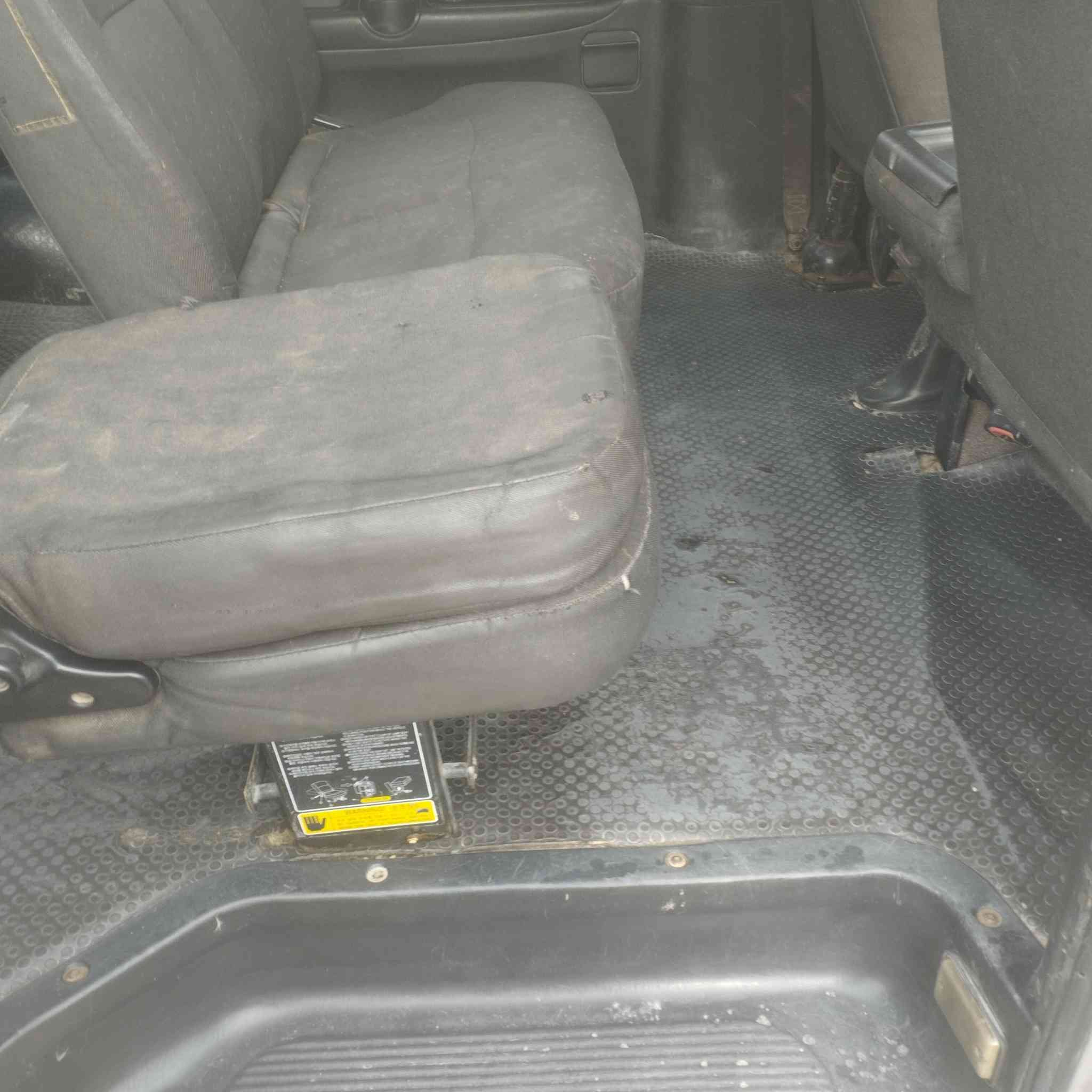 استاركس خصوصي2001 خصوصي بأسمي رقم انكليزي شاصي مكفول مكينة كير اكسن كله كفالة للبييع مكاني  ديالى 
***********
