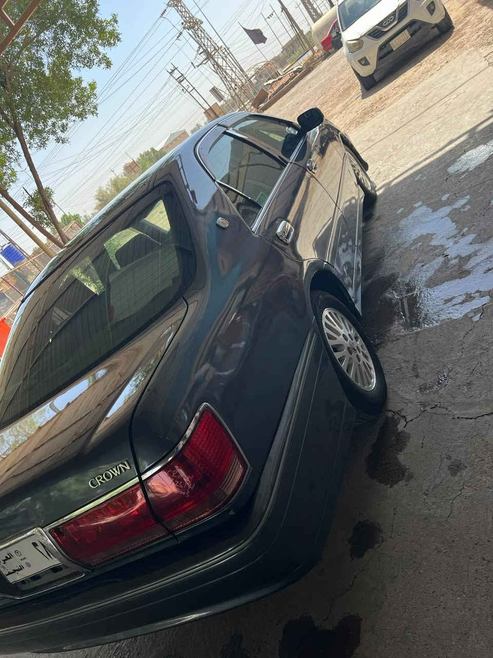 سلام عليكم للبيع فقط 
ملكة موديل 2002 رقم نجف صدامي كلشي جاهز بيهة باقي تدفع الكمرك والرقم وتصير بسمك حدادية تخم تاير تبريد مكينة كير كلهن مكفولات السيارة ستخدام شخصي يعني مامتعوبة بيهة جاملغ جهت السايق مبدل والباقي مكفول السعر 75وبيهة مجال العنوان دوانية قضاء الشامية 
***********
