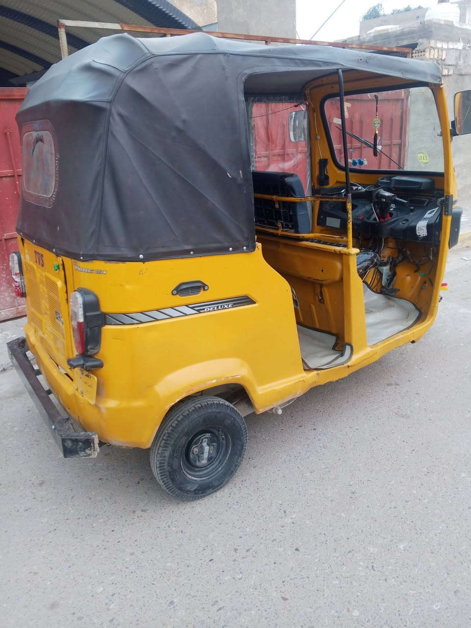 تكتك للبيع موديل 18اوراق العنوان بغداد جسر ديالئ القديم ***********
