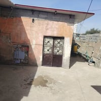 دار للبيع • غرفتين نوم • تجاوز قرب المخازن