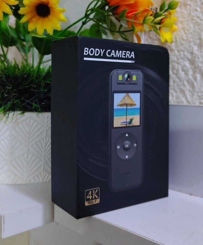 السعر ٣٠ الف شامل التوصيل 
كاميرا صغيرة فائقة الوضوح ، مسجل إنفاذ القانون ، واي فاي ، كاميرا جسم نقطة ساخنة ، مسجل ركوب الدراجات النارية ، كاميرا رياضية ، 4K
كاميرا هي كاميرا جسم محمولة طراز CS09، وتتميز بالمواصفات التالية: 
تصوير فيديو عالي الدقة بدقة 4K مع تقنية HDR.
عدسة قابلة للدوران بزاوية 180 درجة ومصباحين LED للرؤية الليلية.
اتصال WiFi مدمج للعرض المباشر والتحكم عبر التطبيقات.
تصميم بمشبك خلفي لتثبيتها بسهولة على الملابس.
شاشة ملونة مدمجة وبطارية ذات سعة كبيرة. هاشمية, بابل


**إذا كنت صاحب هذا الإعلان وتريد حذفه لأي سبب، رجاءا أرسل رسالة إلى الدعم الفني**