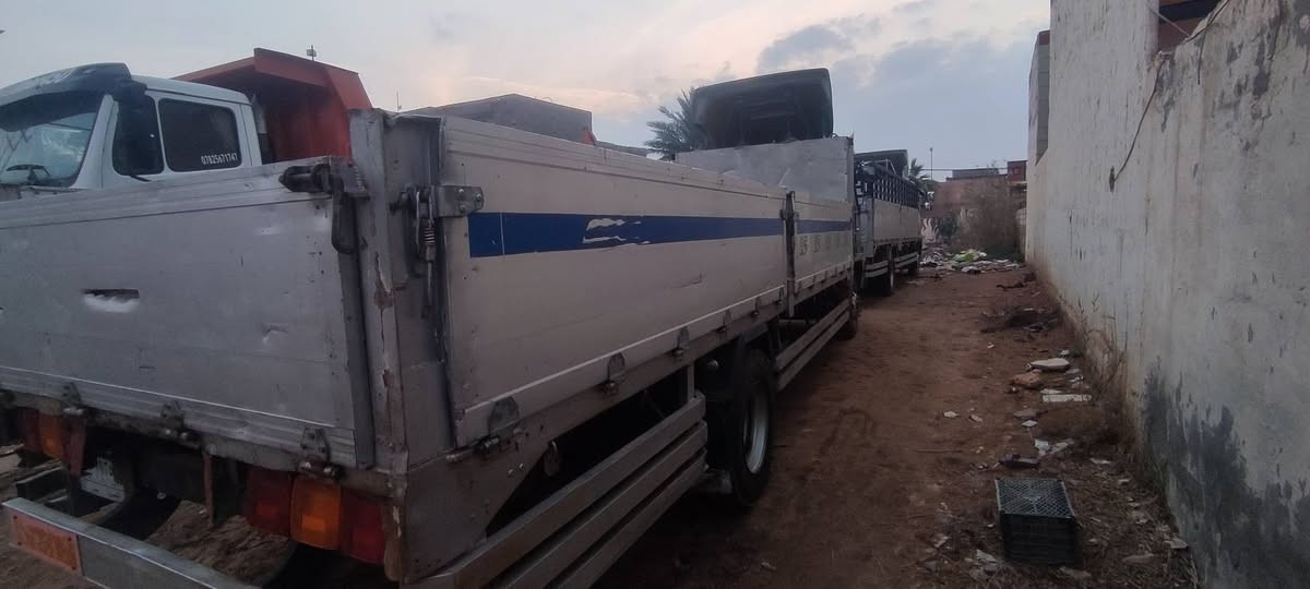 سلام عليكم.
ابيع غراض هينو انكر مكينه ٨٠عادي لا تنقيص ولا تبخير مكينه مفتوحه استندر   بدي ٧٠سته وربع بدون شاصي ***********
***********
