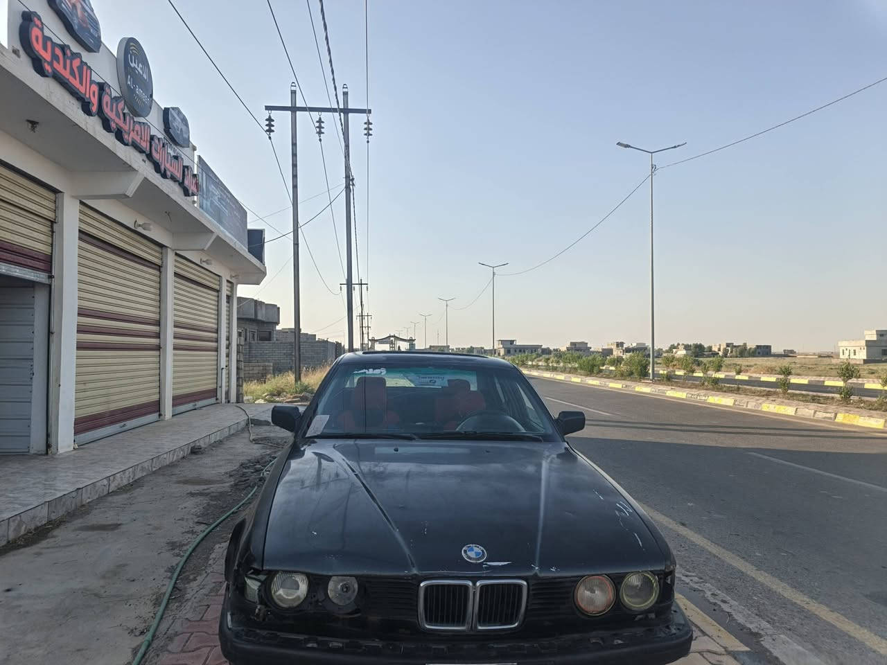 بي ام 735 كير و محرك نضيف جدا السياره كدام العين مكانها الكياره وكاله عامه بأسمي للتواصل ***********
سعرها 19 ورقه

