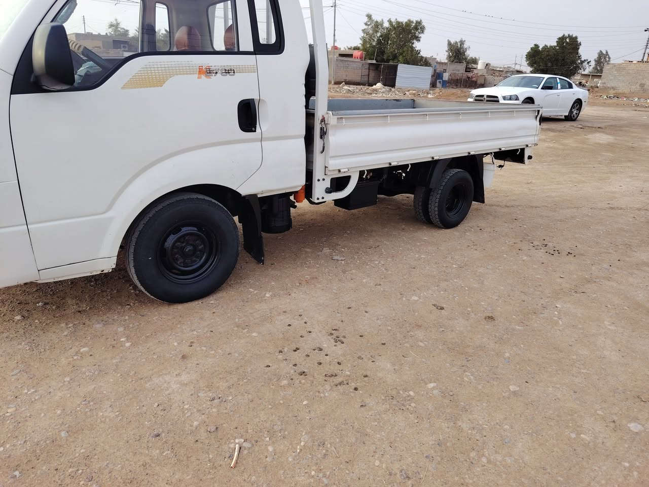 سلام عليكم
سياره كيا للبيع موديل 2015  رقم واسط سياره نضيفه خير من الله السعر 110 مكان السياره (الكوت شيخ سعد)  وبيه مجال بسيط 
***********
