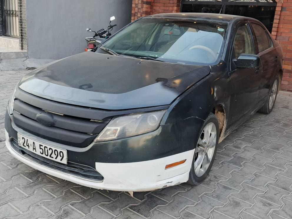 فۆرد فیوژن 2010 se مەکینە 2.5 مەرغوب
گێڕ و مەکینە و تەقە و ڕەقە بەشەرت ماڵی دۆستە 
گێڕ تۆماتیک 
کوشن کارەبا 
ئاوێنە کارەبا 
سوکان هایدرۆلیک 
حیزام سبوغ بۆ جوانی 
سەیارەکە بەشەرتی بەناوکردن 
نرخ 67 گەڵا و معامەلە 
ژمارە مۆبایل / *********** 
شوێن هەولێر 
هەموو شتێکی نوسراوە ... أربيل, العراق
