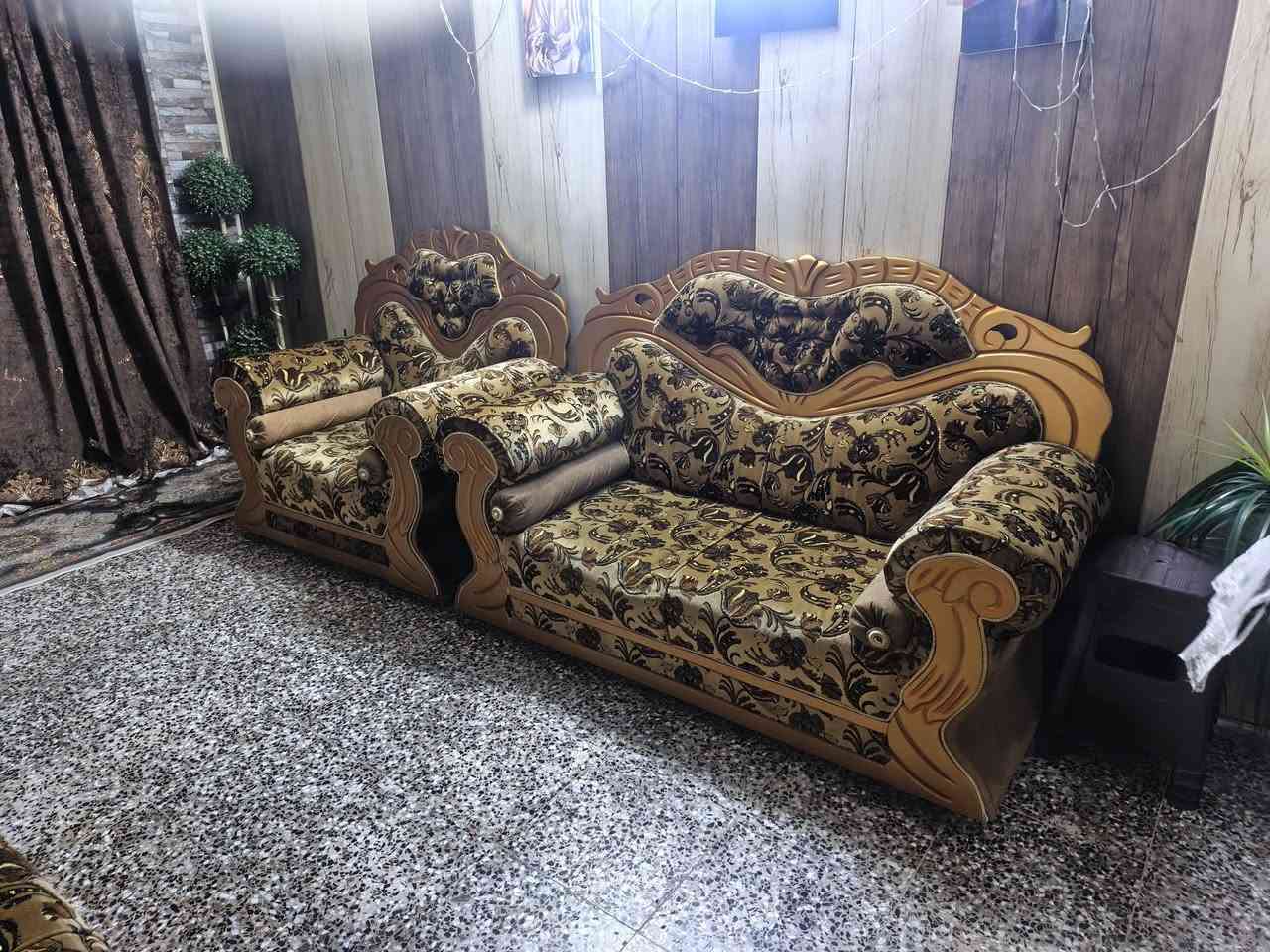 سلام عليكم تخم 6مقاعد من نوع الثقيل أحلى من صور للبيع نضيف  مابي أي ضرر نهائيا مكاني بغداد مدينه صدر الحميديه رايده ب 230بي مجال حك جيه 
***********
