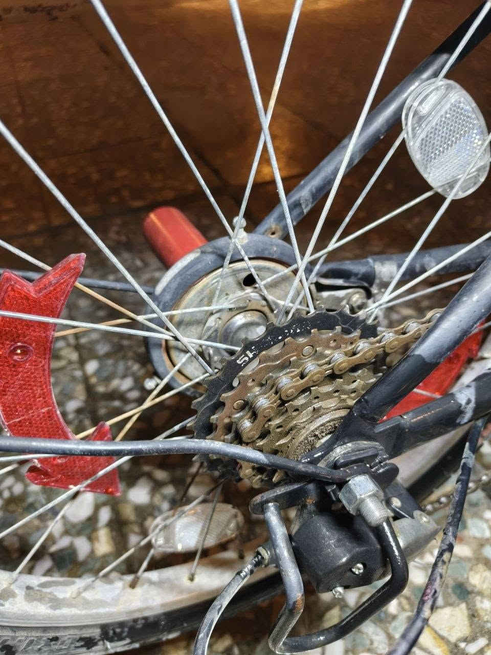 السلام عليكم بايسكل ياباني للبيع 🚲 
الشركه:THFIFT
الحجم:20
الكير:7 نمرات
السعر:80الف دينار و بي مجال
الرقم: ***********
للتواصل واتساب فقط
