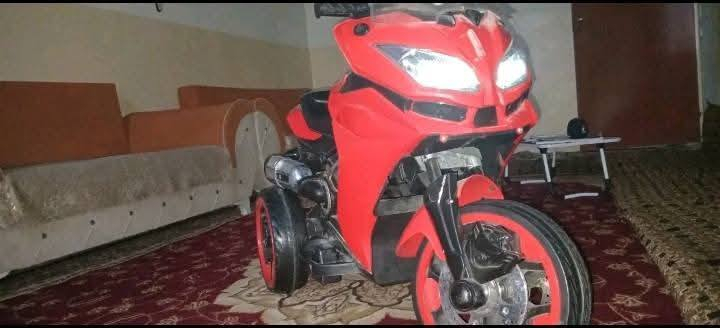 السلام عليكم ماطور شحن للبيع باتري جديد نشرات شغالات مستعمل شي قليل للستفسار  الاتصال على الرقم ***********
