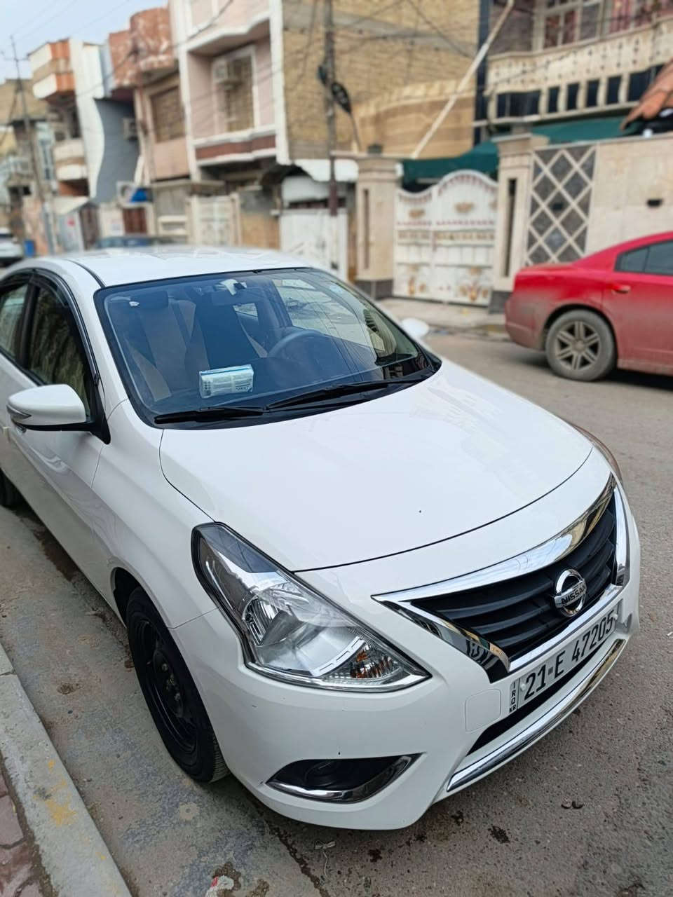 السلام عليكم
نيسان سني موديل 2025 خليجي مكفولة من الصبغ والضربة ماشية34,000 السعر 126 مكاني بغداد البلديات 

الهاتف ***********
