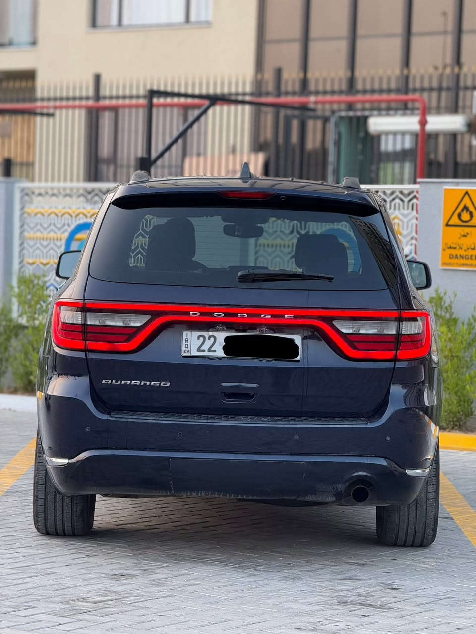 يا الله 
سيارة كلش نظيفة وجاهزة من كلشي
***********
دورنكو 2017 SXT 
محرك 3600 V6 
ماشية 70 الف رقم اربيل جديد
3 قطع تبريد 7 راكب 
شاشة كامرا حساس
تشغيل عن بعد 
شفتات ستيرن 
ويل 20 اصلي وتخم تاير جديد
كشنات جلد ابيض وكهرباء 
ادامه كامله مسويلها 
بجم كبس شركة
صور الحادث وسونار وكل تفاصيل بالمنشور 👇🏼👇🏼
سعر 188$ بيها مجال قليل 
مكان سيارة بغداد السيدية
