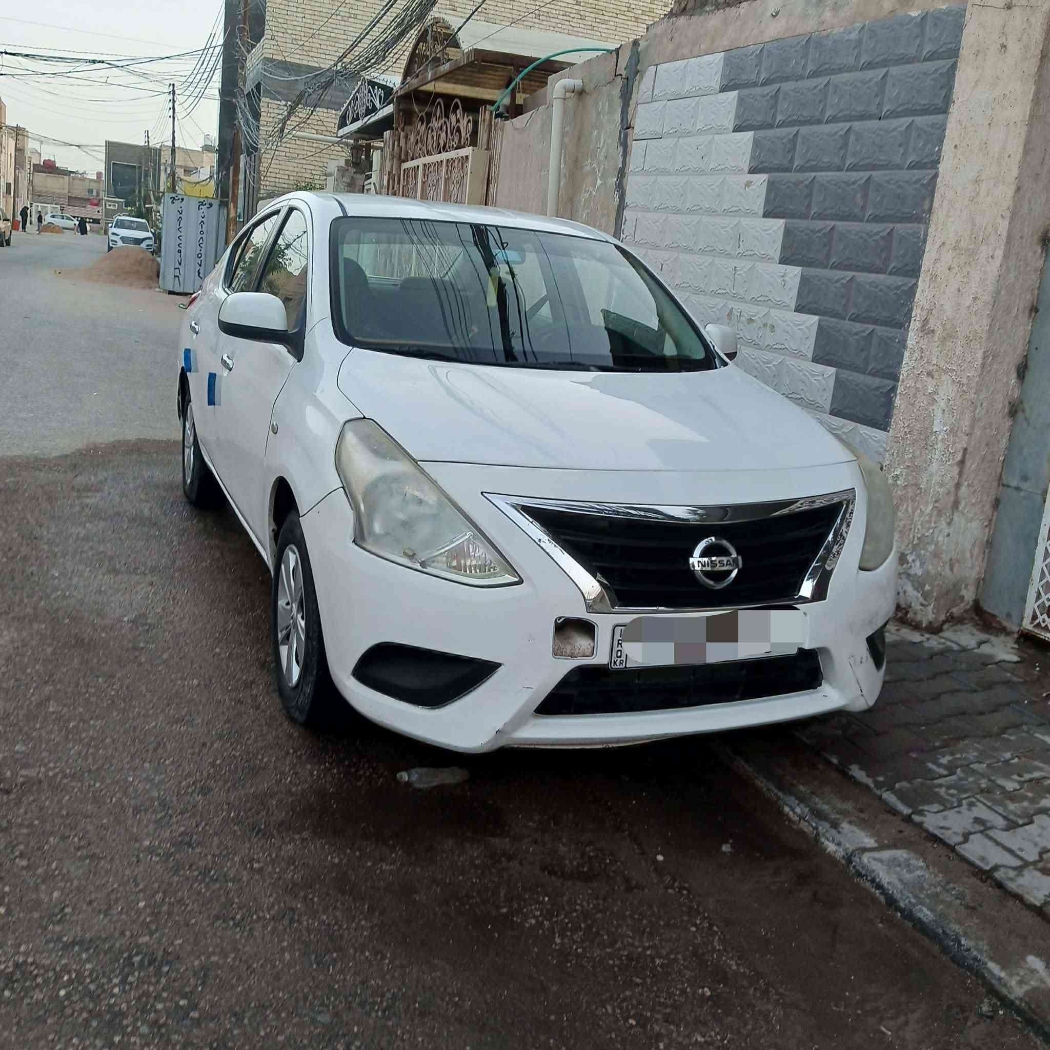 سلام عليكم لبيع نيسان صني كلك ادوات كصه جنطه شغل مضبوط متوئمه رقم وسنويه سياره نضيفه ما عايزه مكان نجف رقم ***********
