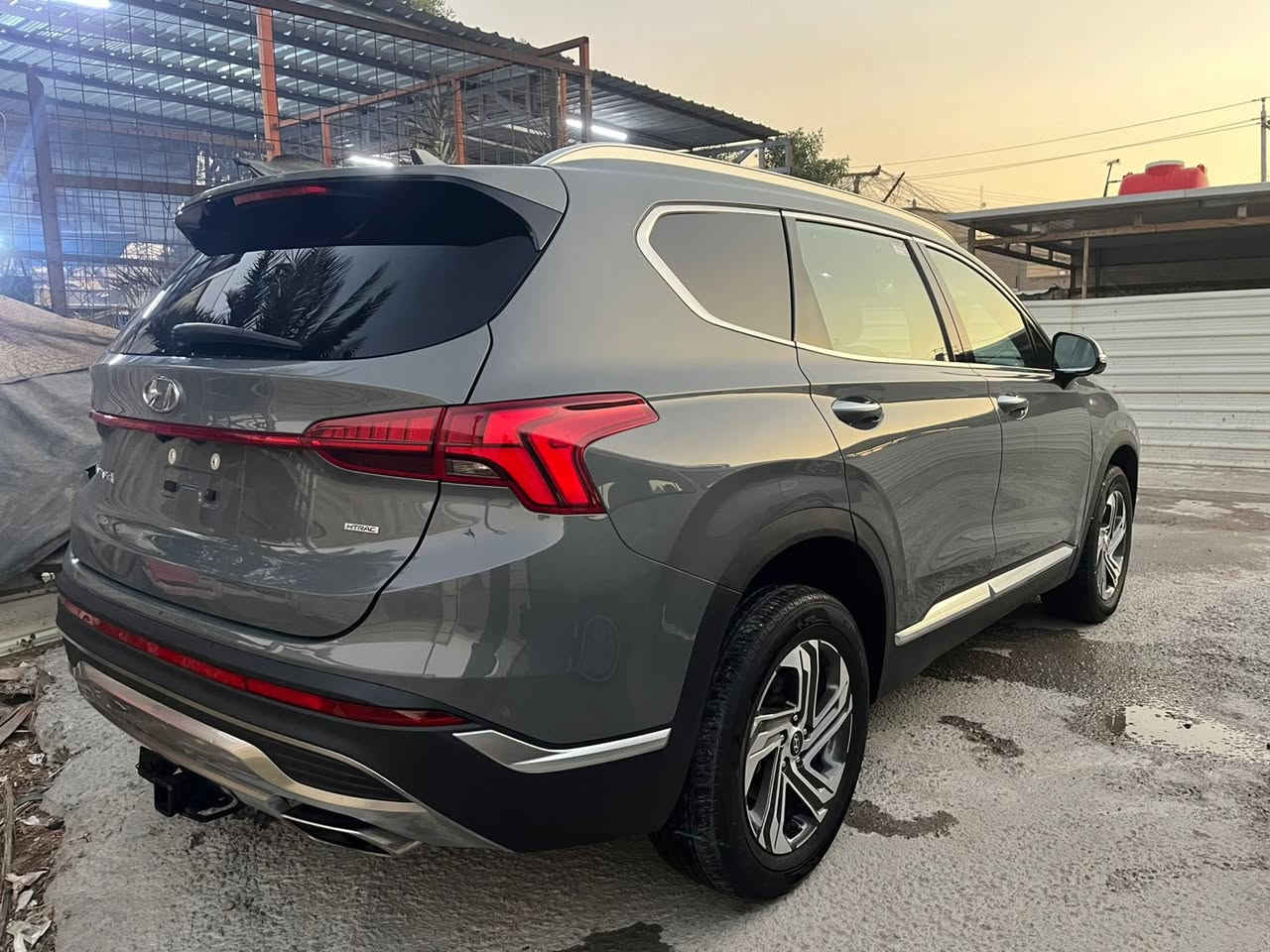 سنتافيا 2023 وارد امريكي فول 1/1 مكينه 2500 رادار 4 كامرات جلد بنوراما جنطه كهراباء لون سمنتي حادث بنيد وجاملغ تبديل سياره كلش جديده 
بغداد الزعفرانيه
***********
السياره بدون رقم
