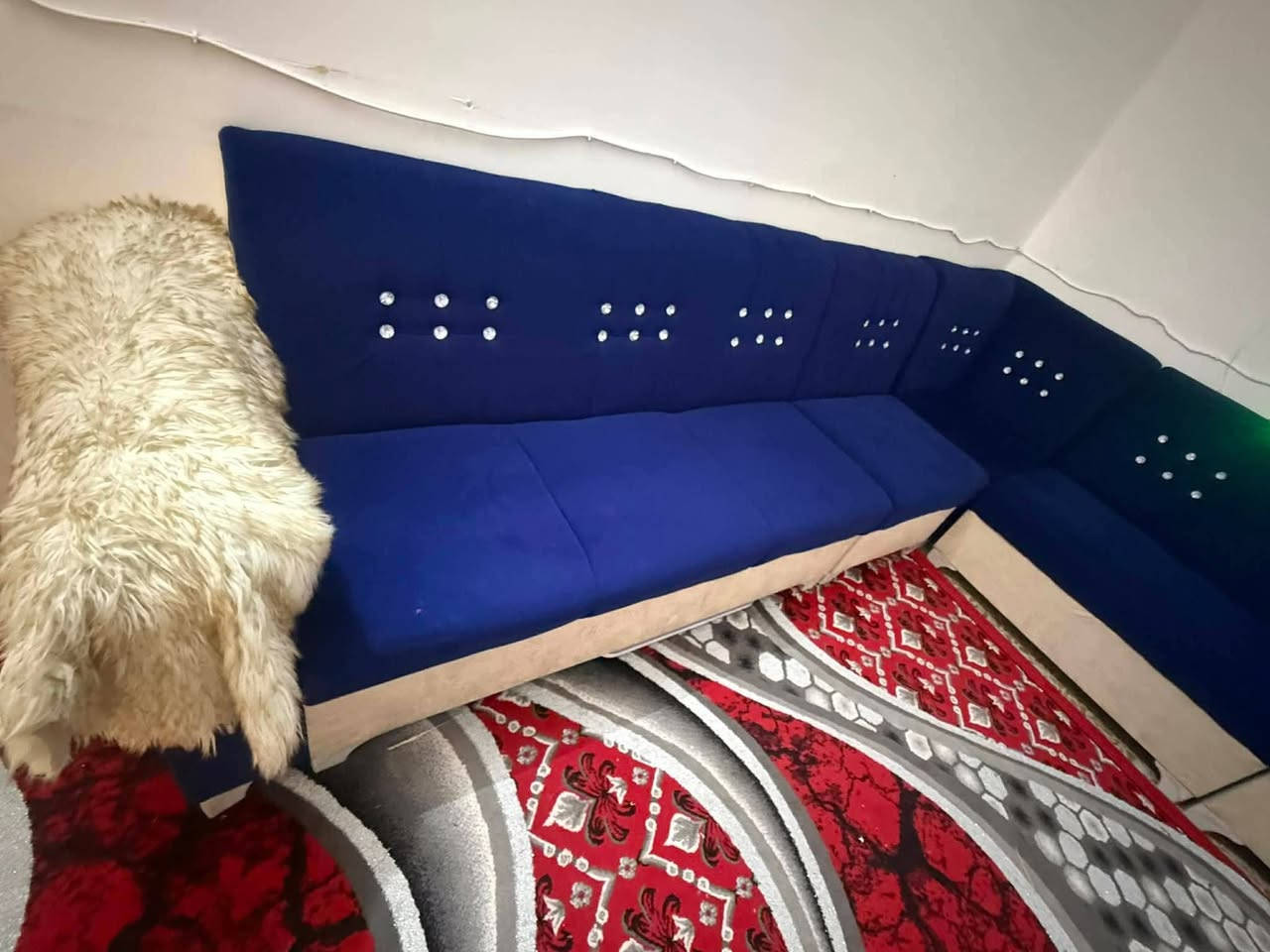 ديوان ب350وبيها مجال


**إذا كنت صاحب هذا الإعلان وتريد حذفه لأي سبب، رجاءا أرسل رسالة إلى الدعم الفني**