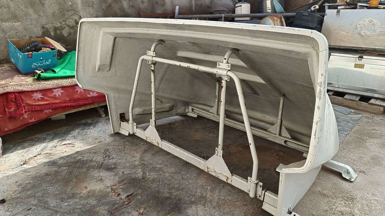 للبيع السعر 8 وبيها مجال
***********
