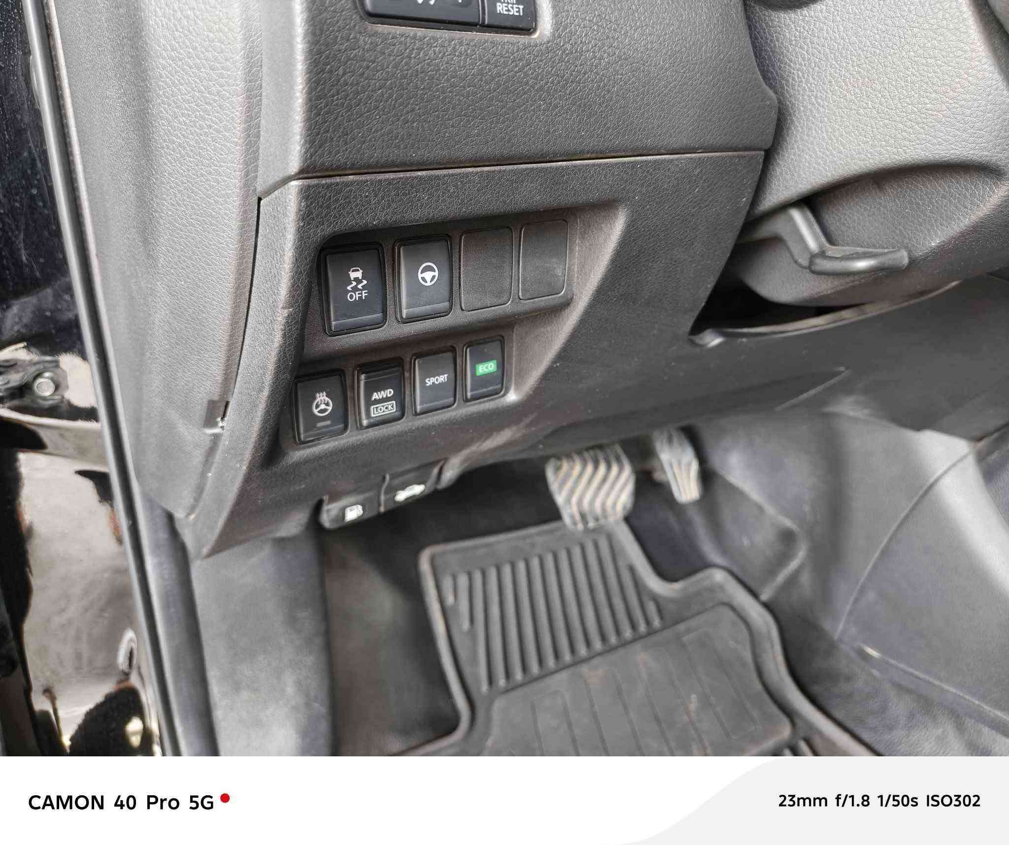 نیسان ڕۆگ مواسەفات ئەمریکی 4پستن  دەبل ئەکسل کوشین غەزن کوشین گەرم تەحدید سوورحە ڕادار 
تەنها یەک چارە جامرغی پێشەوە لای سەکن بێ داخیلی 

0750 2959699 أربيل, العراق
