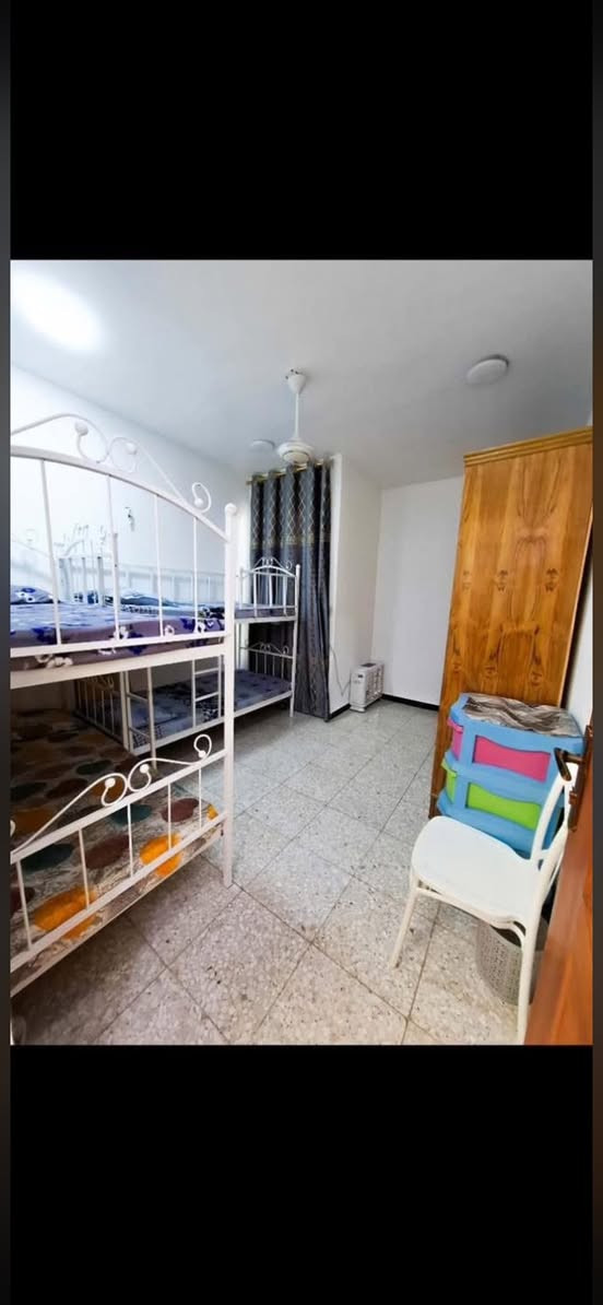 السلام عليكم بيت 50 متر للبيع زراعي سند 25 
يحتوي على 3 غرف نوم بلطابق الثاني والطابق الاول استقبال ومطبخ وسطحين الواجهة تخليف بلكامل والارضيه كاشي المكان شهداء البياع شارع ابو رائد السعر95 مليون
للاستفسار باقي التفاصل ***********
