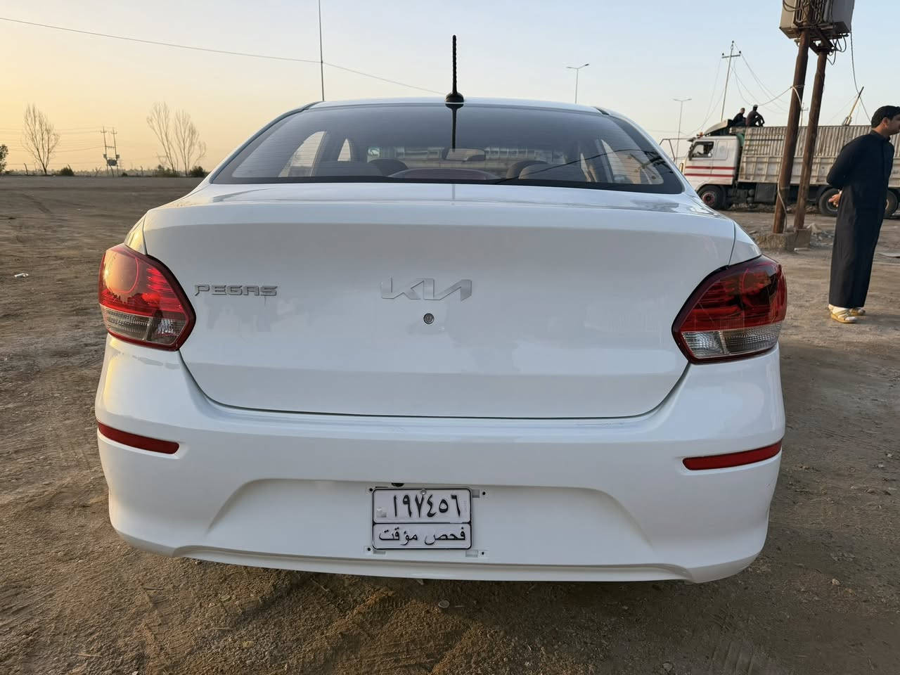 تحيه طيبه 
للبيع كيا بيكاس 2025 السعر 105 حره بدون رقم السماوه الرميثه شارع العام معرض ابو شيماء للتواصل ***********
