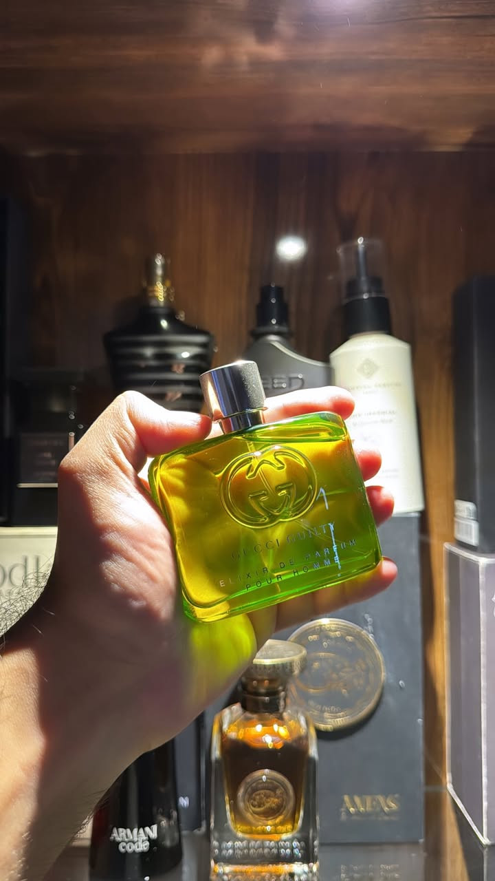 يا الله 
اربع عطور اصليه للبيع 
توم فورد توباكو فانيلا 100ml مستخدم 15ml الى 20ml 
350 الف مع العلبه 
توم فورد عود وود 50ml  مستخدم جم رشه بدون علبه 
250 شامل التوصيل 
كوتشي كلتلي الكسير 60ml مستخدم 1ml بدون علبه 
125 الف شامل التوصيل
دمارلي سيدلي 125ml مستخدم 15ml او 17ml مع العلبه 
235 الف شامل التوصيل


**إذا كنت صاحب هذا الإعلان وتريد حذفه لأي سبب، رجاءا أرسل رسالة إلى الدعم الفني**
