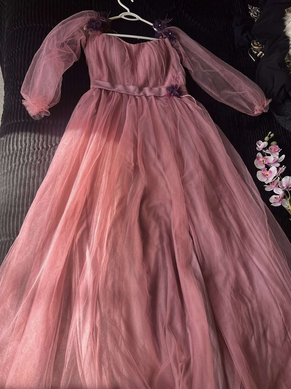 بنات يلبس مديم ولارج وممكن اكس ملبوس مرة الي يعجبها تكتبلي ،،سعره 40الف مكاني اربيل


**إذا كنت صاحب هذا الإعلان وتريد حذفه لأي سبب، رجاءا أرسل رسالة إلى الدعم الفني**