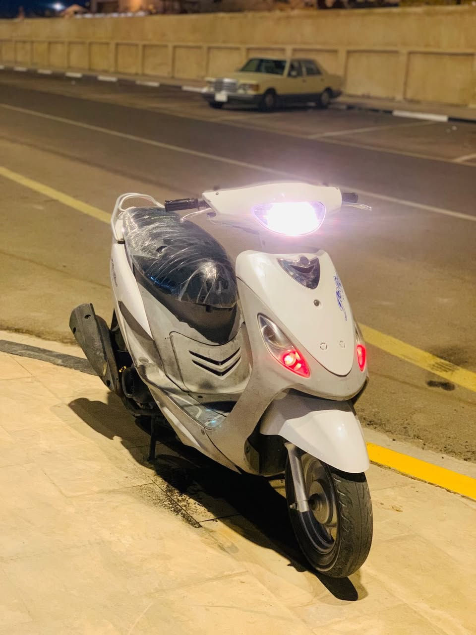 سلام عليكم ماكس قجمه للبيع صارلها سبوعين من طلعت من الرمبه دراجه خير من الله كفاله عامه لا تبخير لا تنقيص شلعه ومعدل ونعومه كهربائيات كلها شغاله ماناقصه برغي ختم واحد الدراجه مكاني بصره كزيزه سعر 950 وبيها مجال للطيبين رقمي 👈🏽 ***********
