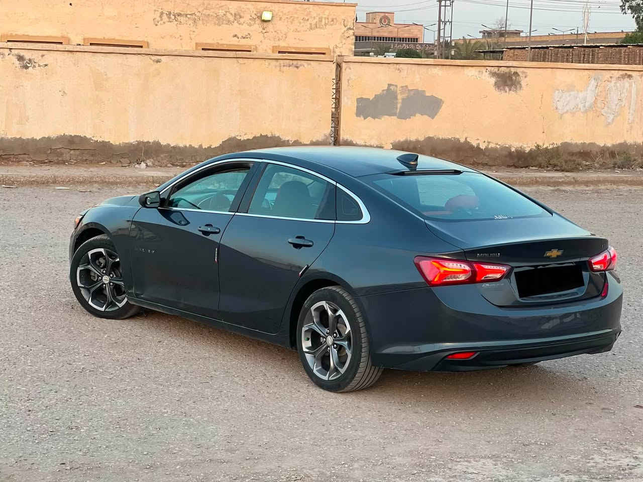السلام عليكم للبيع ماليبو موديل ٢١ مواصفات السياره LTوارد امريكي حادثها بنيد مبدل محرك 1500 تيربو سياره جديده حلوه بصمه تشغيل بصمه أبواب كشن كهرباء رقم أربيل الدولي تحويل ثاني يوم السعر ٩٢ وبيها مجال للطيبين اي استفسار الاتصال على الرقم ***********
