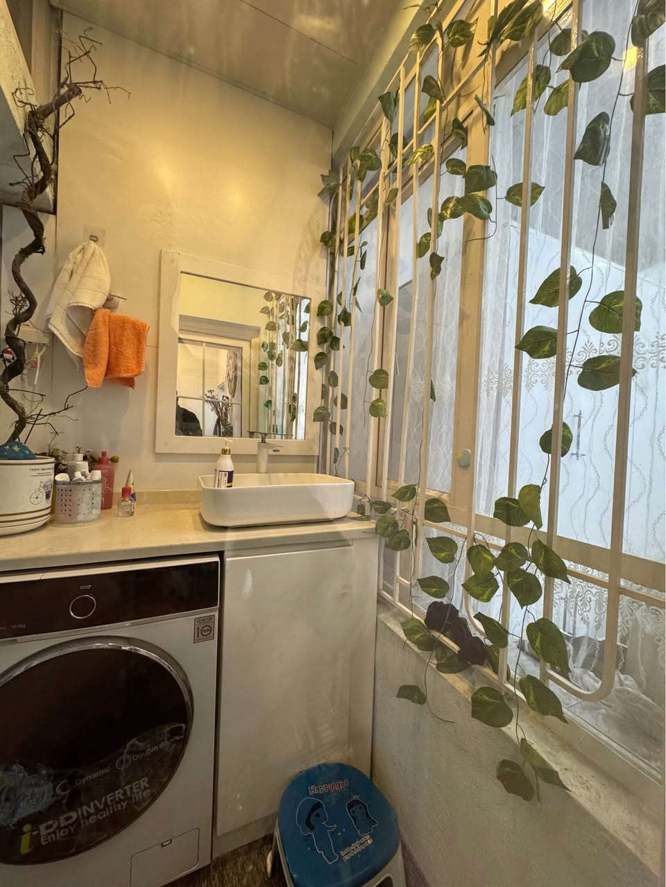 خانوبؤفرؤشتن 99 زانكو 100م 
منزل للبيع في اربيل 99 زانكو 100م 
*********** أربيل, العراق
