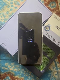 بوڤا Slim 5G • ٢٥٦/٨ • شاشة AMOLED ١٤٤هرتز