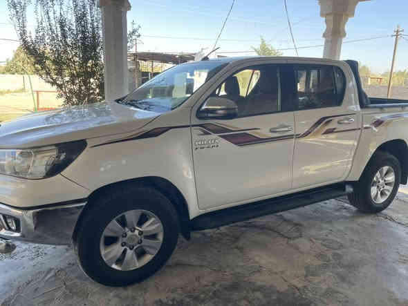 السلام عليكم بيكم فورويل 2017 ساز اوتماتيك رقم بغداد السونار مرفق محرك كير كفاله تخم تاير قطعتين تبريد         السعر 250 وبيه مجال ***********.
