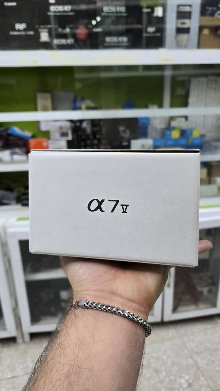 SONY-A7¥ سعره بدي 4ملاين 
SONY-A7R¥ سعره بدي 4ملاين 
SONY-A7SIIIسعربدي 3ملاين و100الف
SONY-A7IV سعر بدي مليونين و550الف
SONY-A7III سعر بدي مليون و650الف 
مكاني بابل 
***********
***********
