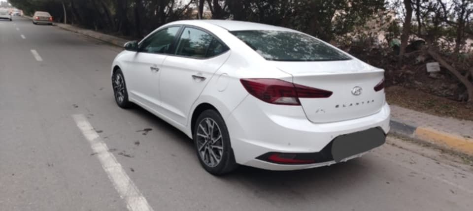 سلام عليكم.....
النترا خليجي مكينه 2000 موديل 2020 رقم أربيل وكالة تحويل موجود كير مكينه حداديه تبريد كله جديد مكفوله كفاله عامه مكان السياره بالنجف السعر157بيها مجال ***********
