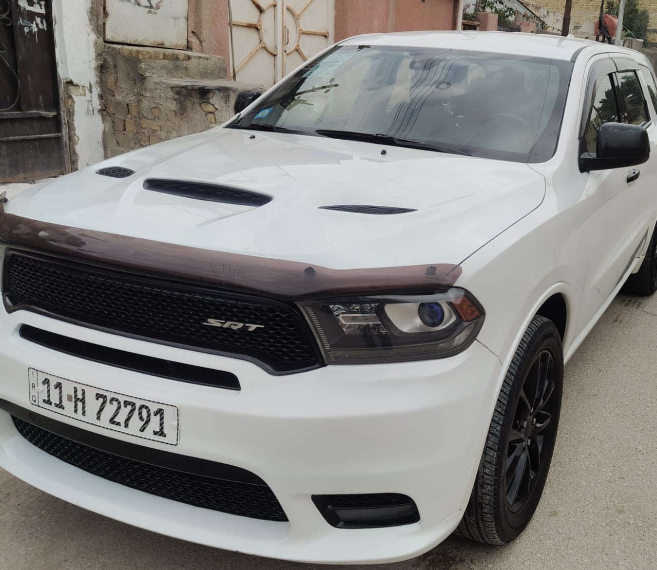 السلام عليكم
دورنكو 2018 اصل للبيع
وارد أمريكي 70 الف 
رقم وسنوية جدد بغداد مداور نفس اليوم 

مكينه بستم 14 أنسى دوانز 
مكينه والحداديه خير من الله 
كير 8 نمر
كشنات جلد اسود 
شاشة وسط 
7 راكب
ثلاث قطع تبريد
تثبيت سرعه
اوتو ستارت
تحكمات ستيرن
ضررها البدنه الاماميه تبديل بنيد هيمي وجاملغ بالعراق شواصي مكفوله ومن الفتح
السياره جاهزه وحلوه مابيه نقص
مكاني الناصرية مركز ورقمي ***********
السعر 220 وبيها مجال والسياره احلى من الصور .
