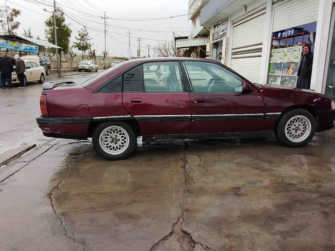 اوبل اوميگا  موديل 1991 چوار تايةي لوك. پيشو دواي تازة چاكراوة. زور توندو تولة گيرومةكينةي بةشةرت.  گير عادي.  كارةباي هةمووي ايش دةكا.  ئارم پلاستيك سليماني 
ئارمو ئةوةليات گيرو مةكينة  موسو براوة بةشةرت 
سعر 18 معامةلة. السليمانية, العراق


**إذا كنت صاحب هذا الإعلان وتريد حذفه لأي سبب، رجاءا أرسل رسالة إلى الدعم الفني**