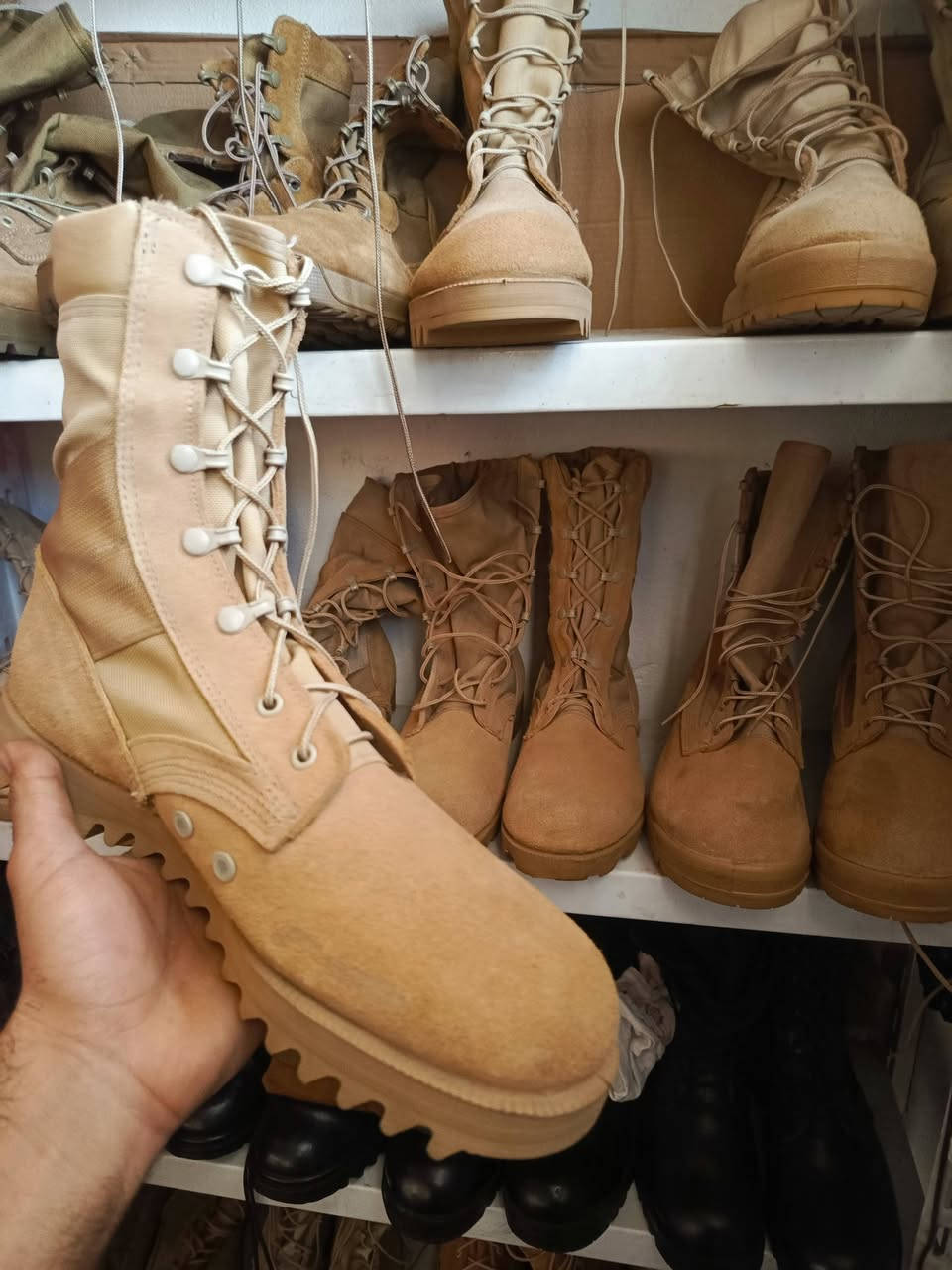 منشار امريكي جديد حجم 11-R يعني 44+44 ونص 
يوجد توصيل  بي فقط واتساب ***********
 وهذا فقط اتصل ***********
