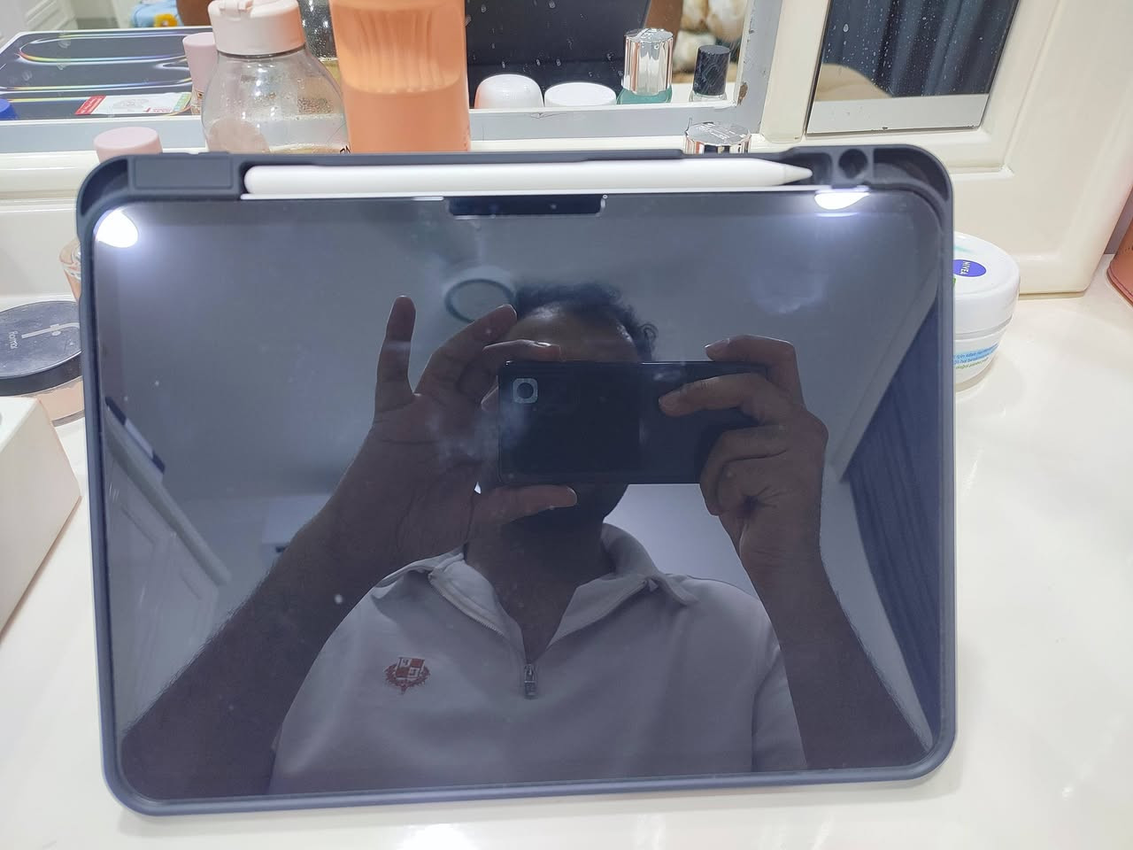 ايباد 11
ipad 11pro
256 
m4
قلم بنصل برو الاصلي اخر اصدار 
كفر اصلي 
لصقه اصليه 
شاحن اصلي 
بطاريه 97
بعد جديد ما مستخدم كلش قليل 
سعر 1400000
الحله


**إذا كنت صاحب هذا الإعلان وتريد حذفه لأي سبب، رجاءا أرسل رسالة إلى الدعم الفني**