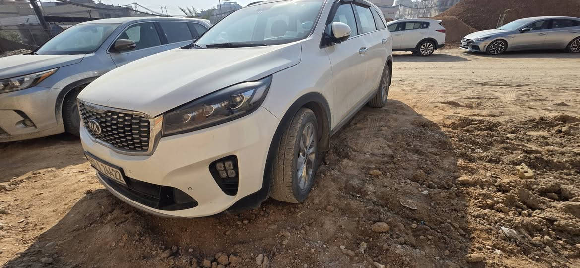 السلام عليكم سورنتو خليجي موديل 2018 اللون ابيض محرك 6 سلندر كفالة عامة فول مواصفات عدا الكشنات ماشية ١١١ الف تخم تاير ادامه كامله كير محرك كفاله المكان كربلاء رقمها كربلاء مميز السعر 248  للاستفسار ***********
***********
