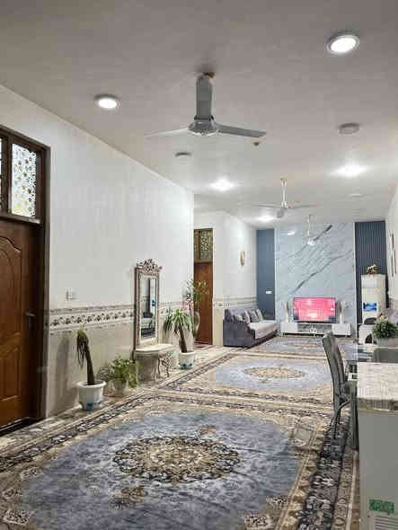 قرب مدرسة عز العرب الابتدائية 

_____________________________

#مــــــحتويات_الـــــــدار 🔻

غـــرفتين نوم  وصاله وكليدور كبير  ومطبخ حار وبارد  ومجمع صحيات خارجي وداخلي

للأســــتـــفـــســـار الاتـــصـــال عـــلـــى 🔻🔻

 الرقم 

*********** 

                     وآتســــــاب☎️ موجود 

_____________________________

_____________________________
