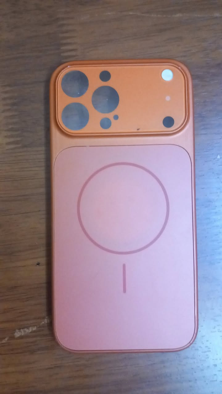 13برو ماكس الذاكره 256 نظافة 95 مكفول من الشخط والتبديل بطارية 87 ااسعر 700  الجهاز اخو جديد كامل ملحقاتة ***********
