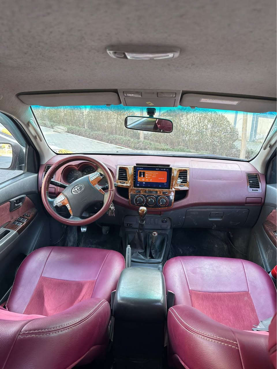 مەرزییە گێڕ عادی٢٠١٣ 
***********
ڕەنگی ڕەش
 سیدنهرۆ فول فول
مەكینەی نەكراوەتەوە
 چەمەلغی لای سایەق پەڵەیەك بۆیاخی هەیە سۆنەرم،  داناوە لەگەڵ  هەنێك كاڵبونەوە
 سعری١٧٨گەڵایە السليمانية, العراق
