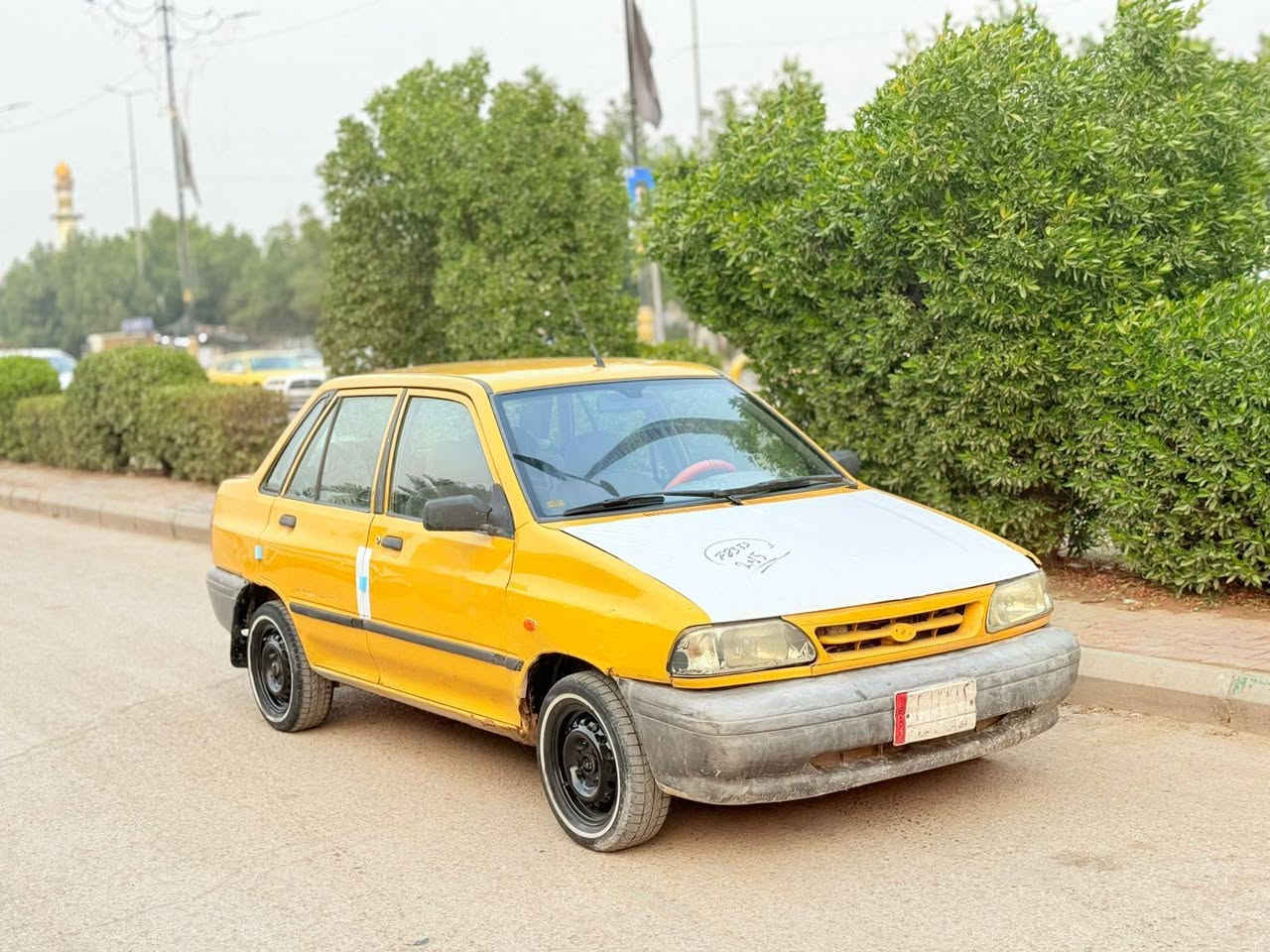 السلام عليكم سياره البيع سايبا 2015سياره جديده كير ومحرك وداديه وتخم تاير مصفره هيه وغرام سنويه جديده السعر 26وبيه مجال  مكان سياره السماره السفسار ***********
