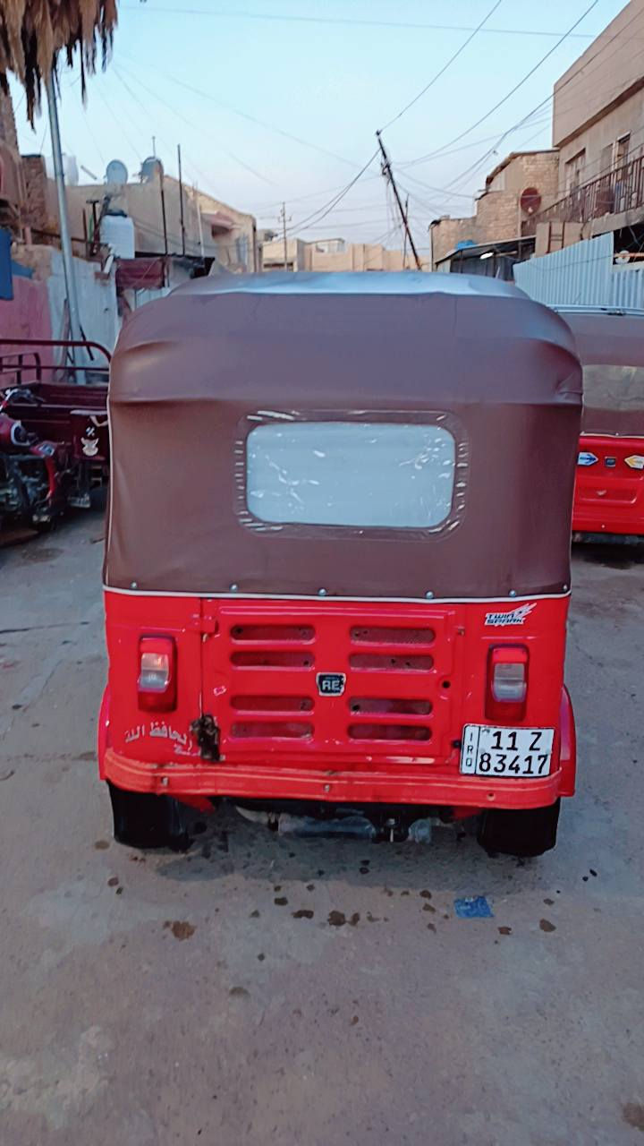 تكتك باجاج موديل 2017 شهر 4 للبيع مصبوغة عام الجمالية الصورة توضحك  كلشي مرقم كاملة مكملة 
ما نقصها اي شي السعر 5ملاين و300وبيهة مجال 
المكان البياع الشرطة الخامسة 
الرقم ***********
