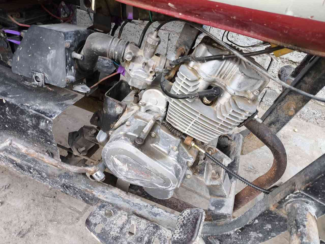 ستوته امتيار للبيع كلك كلك كلك السعر 550 وبيها مجال قليل مكاني نجف بالحيره الشاصي ملحوم يم الكير بكس
رقمي ***********
