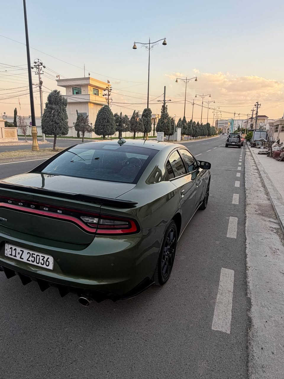 السلام عليكم 
دوج جارجر sxt 2022（AWD） 
حادث سياره تبديل بنيد وصبغ نص جاملغ ايسر كارت 
شاشة كبيرة
حساس خلفي 
سوبر تراك 
سستم صوت الباين 
مكان سيارة بغداد 
رجاءً فقط بيع مو مراوس 
***********
بيه مجال للي يجي بغداد, العراق
